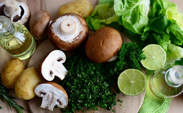 mushrooms-8058299_640